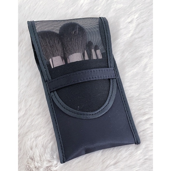 Travel Makeup Brushes Set w/Pouch - Picture 2 of 3